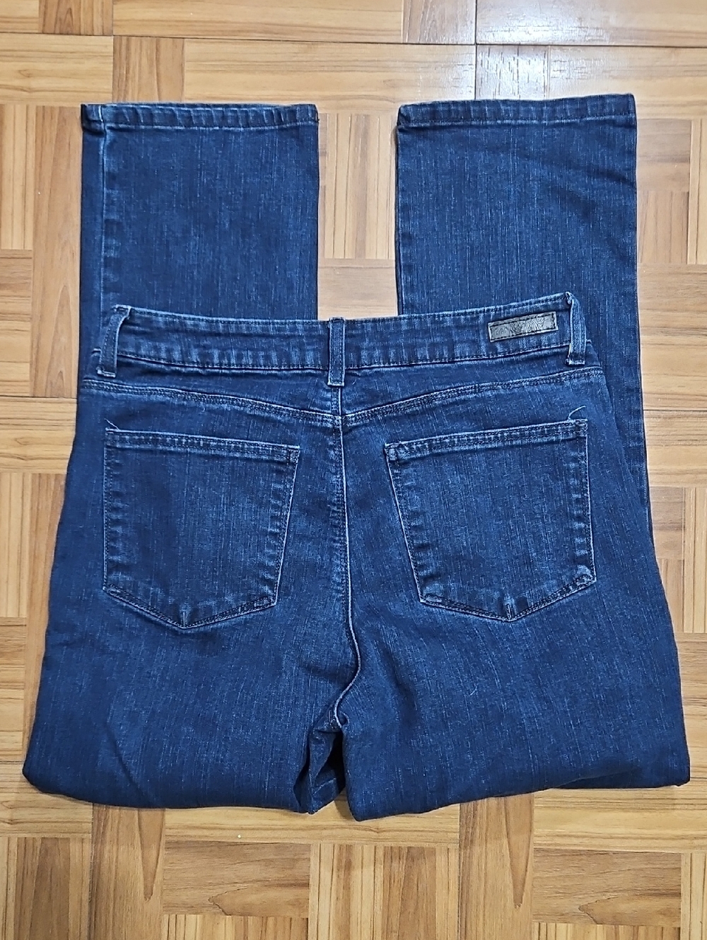 LEE Classic Fit Dark Jeans